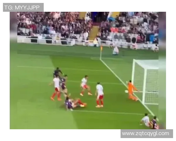 足球明星与啦啦队长的激情碰撞展现运动场上的无限魅力与团队精神